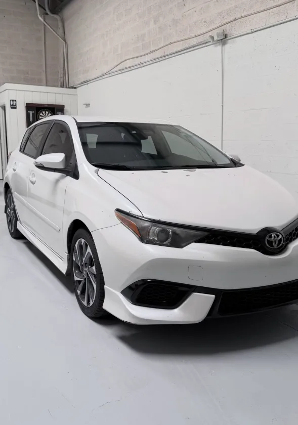 2017 Toyota Corolla iM 4-door hatchback